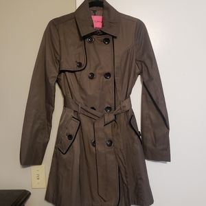 NWOT Betsy Johnson Trench Coat